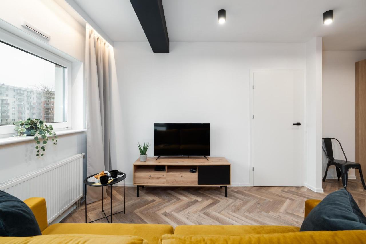 Loft Style Apartment Opienskiego Close To The Zurawiniec Nature Reserve By Noclegi Renters Poznan Exterior foto