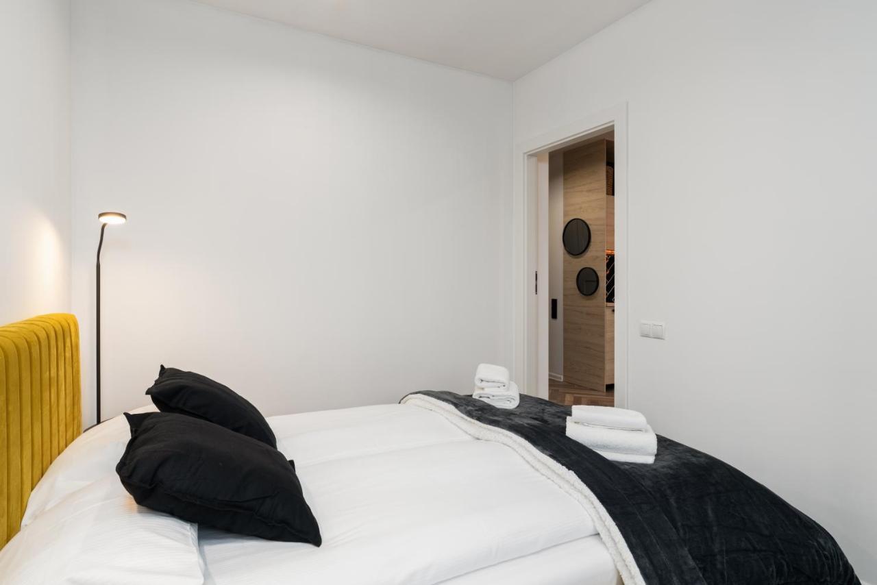 Loft Style Apartment Opienskiego Close To The Zurawiniec Nature Reserve By Noclegi Renters Poznan Exterior foto